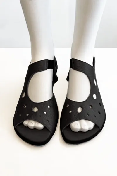 Arche Sally in Noir