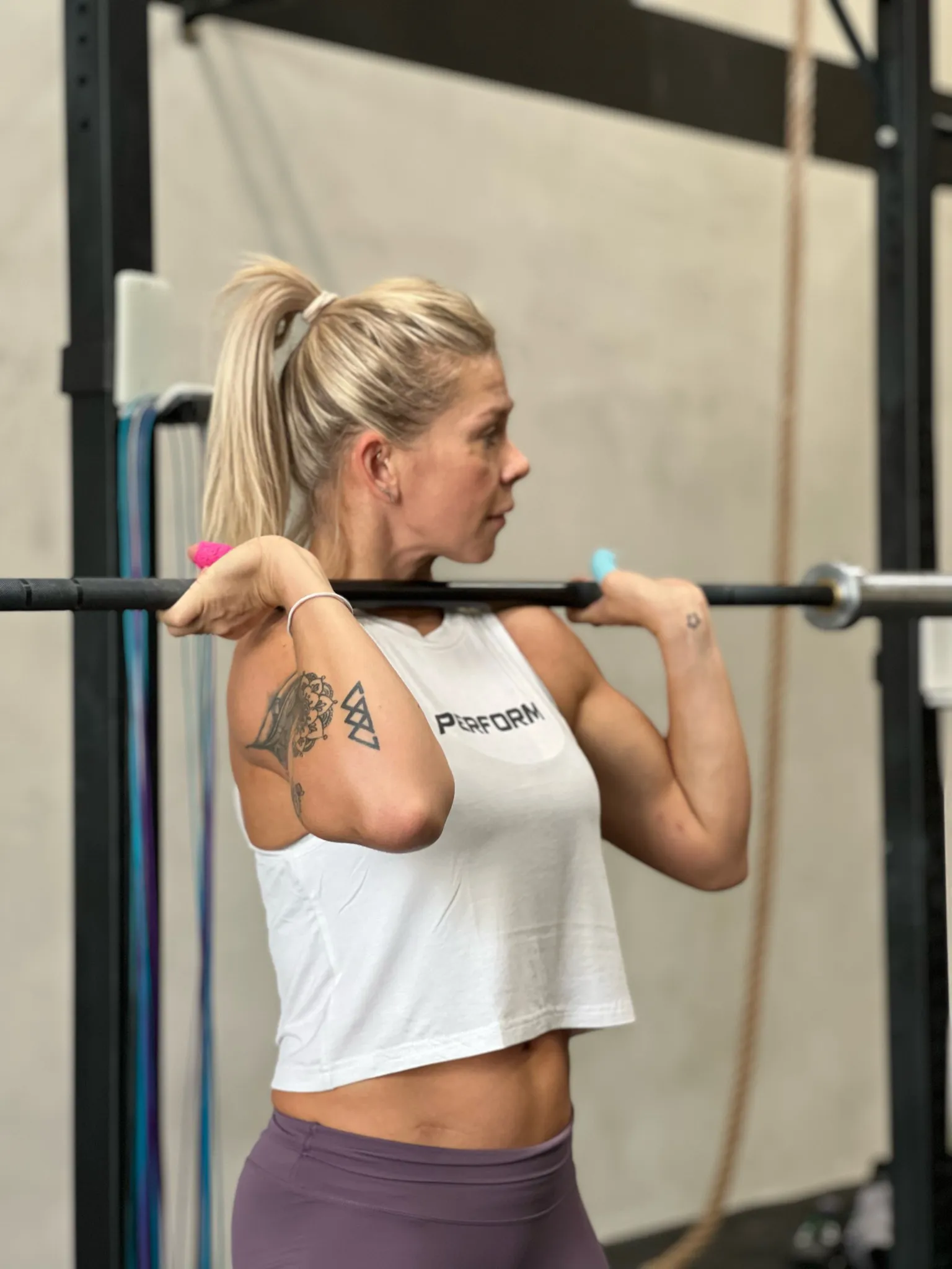 CROP TOP - WHITE