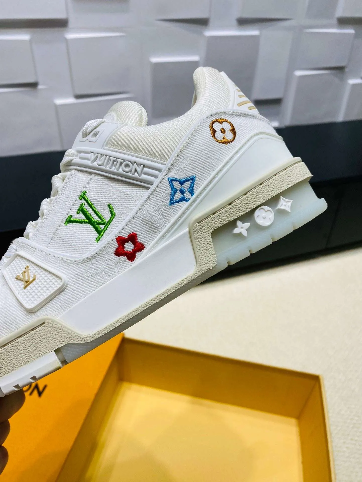 New luxury fashion DIY Sneakers