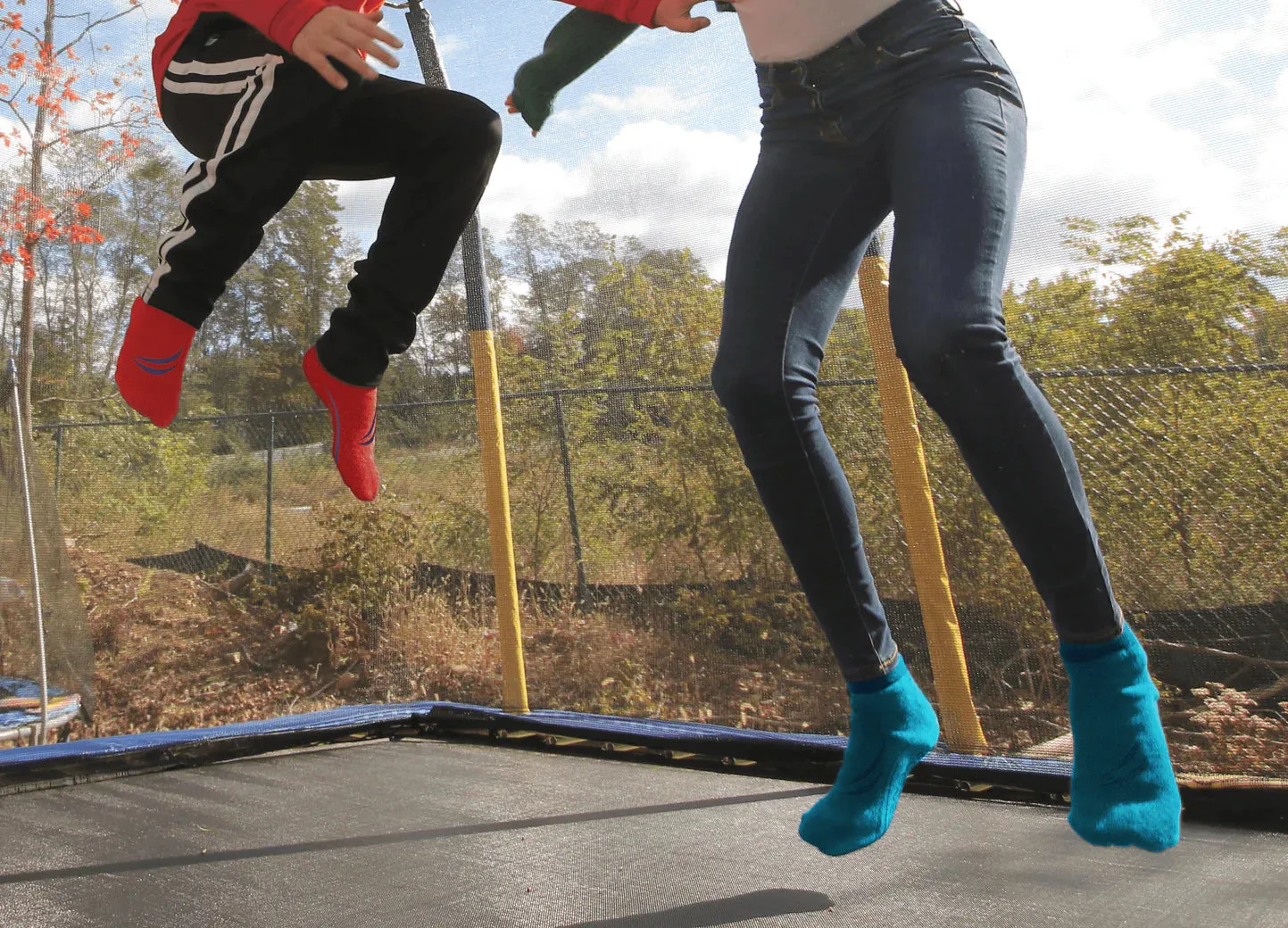 Non-Slip Trampoline Ankle Socks - Red for Kids: Ages 3 to 6 Years